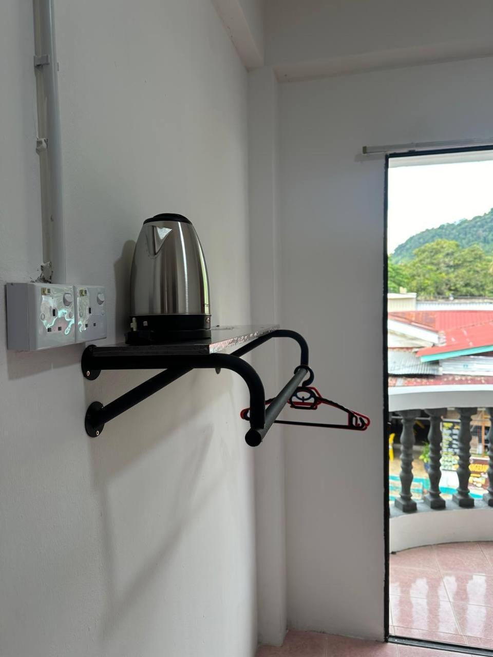 Teresek View Motel Kuala Tahan Zewnętrze zdjęcie